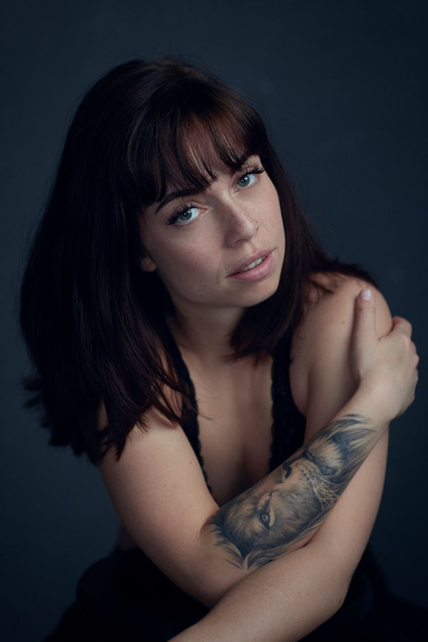 fotoshoot van vrouw donker portret sexy
